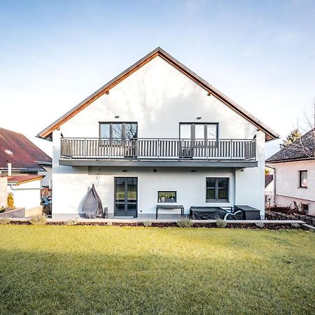 Apartmany Tera Miletín Екстериор снимка