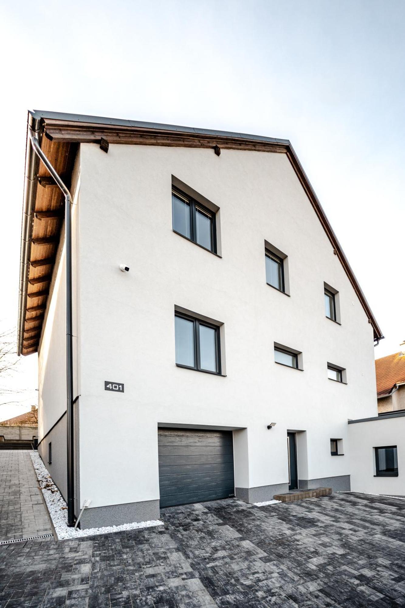 Apartmany Tera Miletín Екстериор снимка