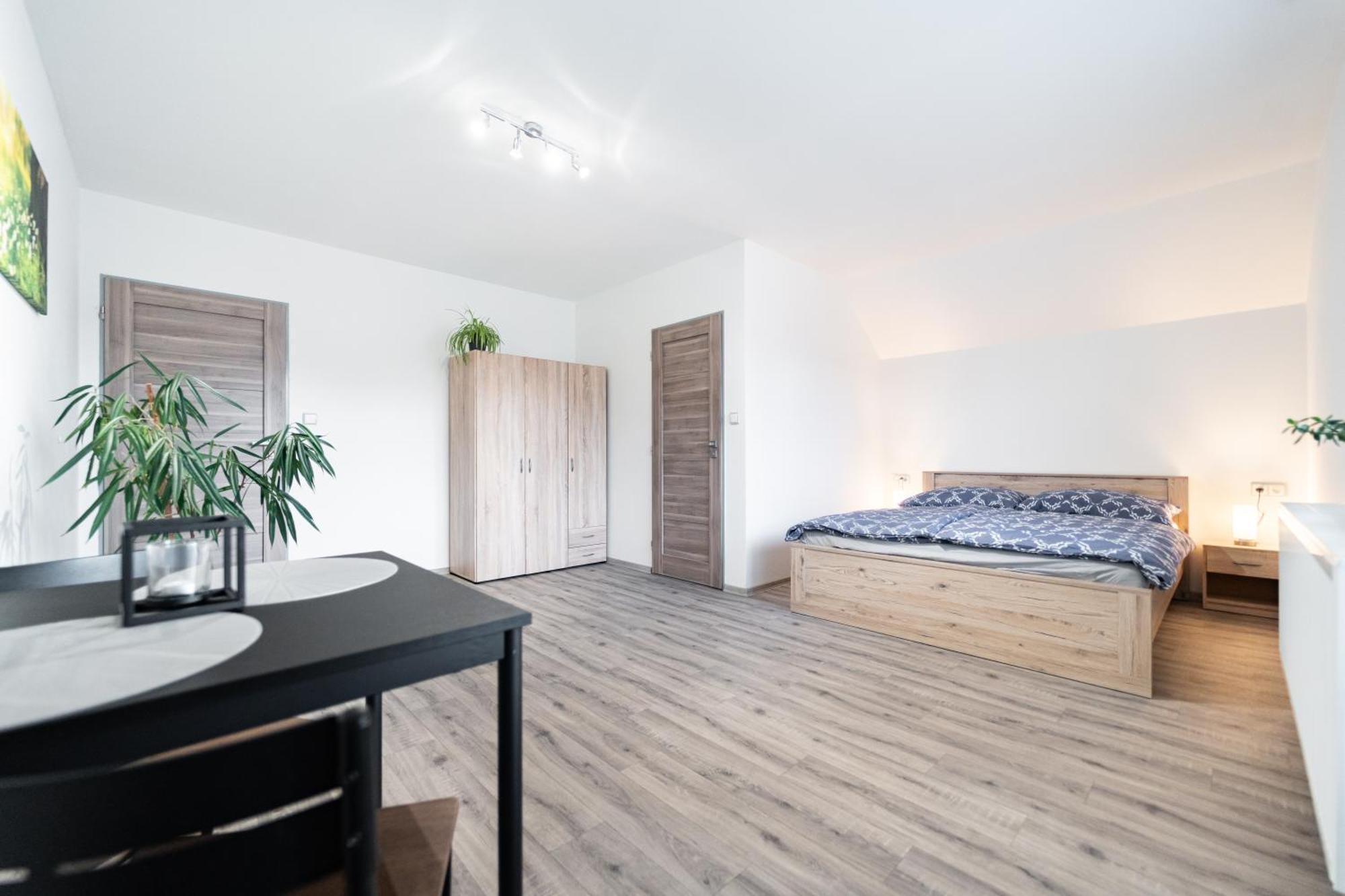 Apartmany Tera Miletín Екстериор снимка